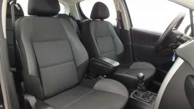 PEUGEOT 207 1.4 HDi 70CV 5p. Sweet Years смотреть онлайн