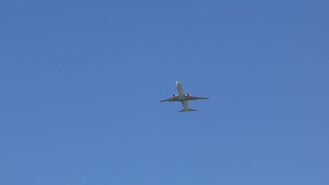 *GO AROUND* B738 TUIfly at Stuttgart Airport смотреть онлайн