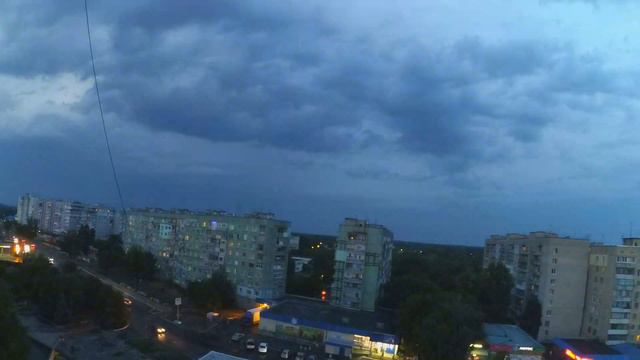 Новомосковск - таймлапс вечерней грозы 27.07.2017 смотреть онлайн