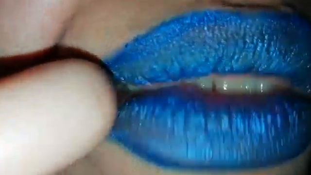 I EAT GUMMY смотреть онлайн