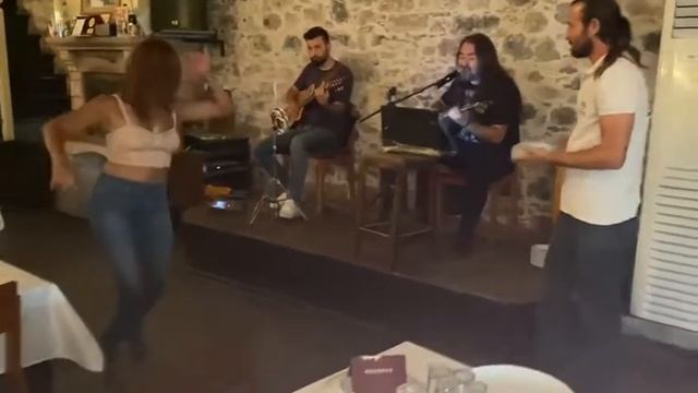 Apopse Thelo Na Pio - Zeibekiko Dance смотреть онлайн