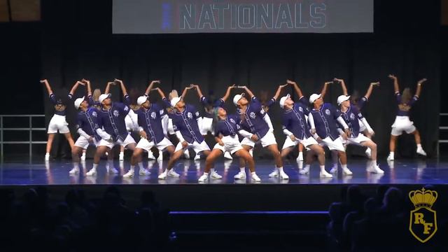 THE ROYAL FAMILY смотреть онлайн