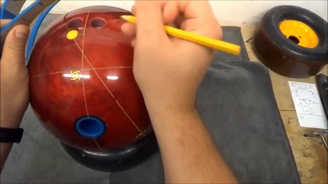 Finding Dual Angle Layout On A Drilled Bowling Ball - bowlingball.com One Minute Wednesdays смотреть онлайн