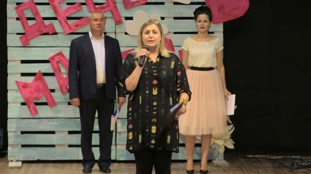 Ярослава Симоненко "У матерей святая должность в мире" (День матери, г.Павлоград) смотреть онлайн