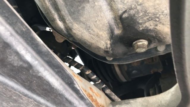 Changing Oil in a 2004-2006 Lexus RX330 How-To смотреть онлайн