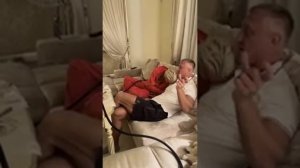 Пьяная Волочкова комментирует ситуацию на борту самолёта.