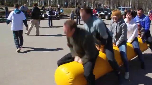 Спасатели на банане смотреть онлайн