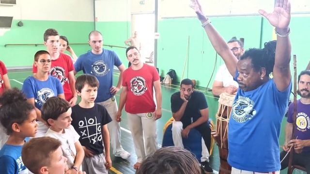 Capoeira: O pandeiro anonciou e o atabaque respondiou, Mestre Sorriso смотреть онлайн