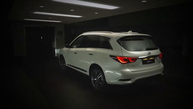 Виртуальная экспозиция автосалона Infiniti смотреть онлайн