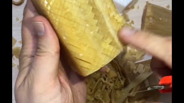 АСМР Мужчина! ASMR Man! АСМР! ASMR! Сухое мыло! Dry soap! Резка! Cutting! Релаксация! Relaxation! смотреть онлайн