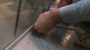 Установка уплотнителя