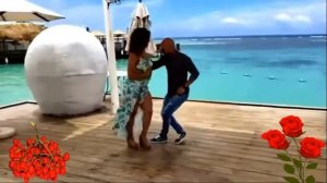 КУСТ РЯБИНЫ. Ион Суручану.