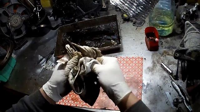 Chrysler Town & Country 3.8 V6 2000 g Disassembly of the engine. - Разборка двигателя. смотреть онлайн