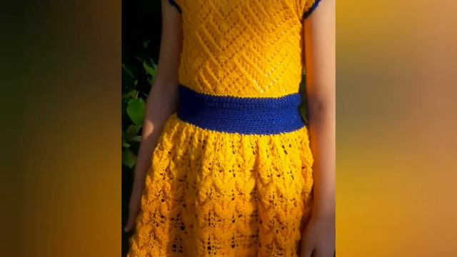 ВЯЗАНОЕ ПЛАТЬЕ на 5-6 лет. смотреть онлайн