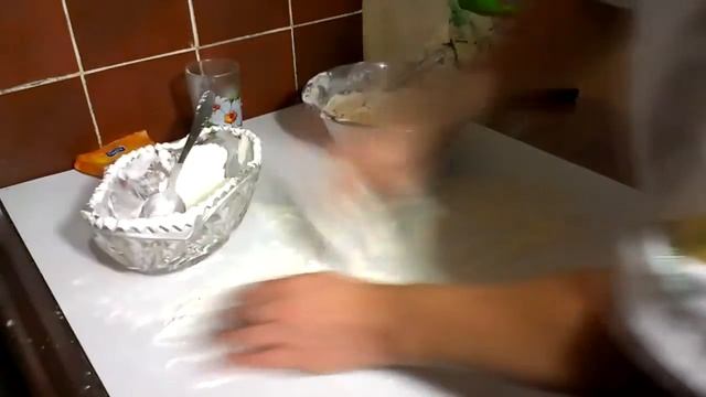 Булочки "Шишки" - Сладкая выпечка смотреть онлайн