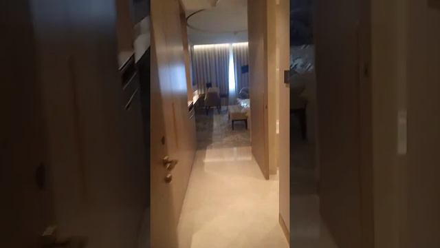 Inside of Steigenberger Hotel Doha,Qatar смотреть онлайн