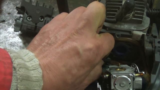 Oleo Mac GS 35 C як зняти карбюратор. смотреть онлайн