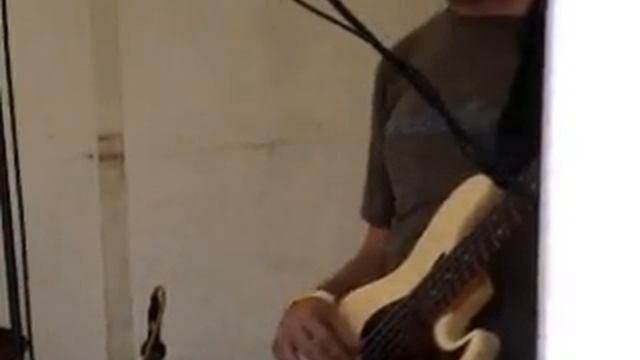 Hands on you - Blues Juice смотреть онлайн