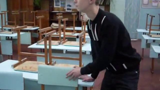 Они пришли исправлять оценки смотреть онлайн