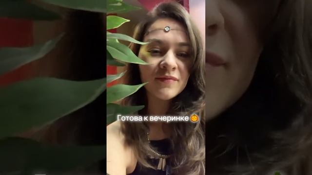 Магичу танцуя✨?обучаю. Связаться в комментах #shortsdance #kizomba #ladystyle смотреть онлайн