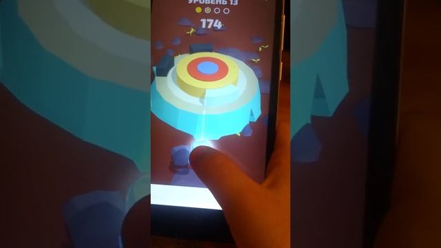 Игра Twist Hit! смотреть онлайн