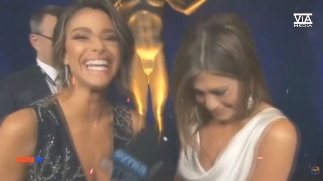 Дженнифер Энистон хочет отсудить у Брэда Питта 100 миллионов долларов. смотреть онлайн