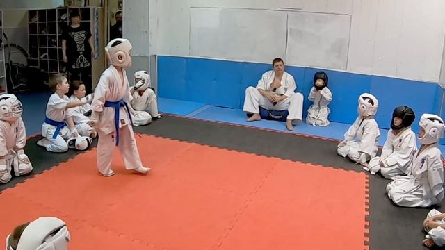 Бои в круге. Младшая группа. 03-11-22/STRUIN DOJO смотреть онлайн
