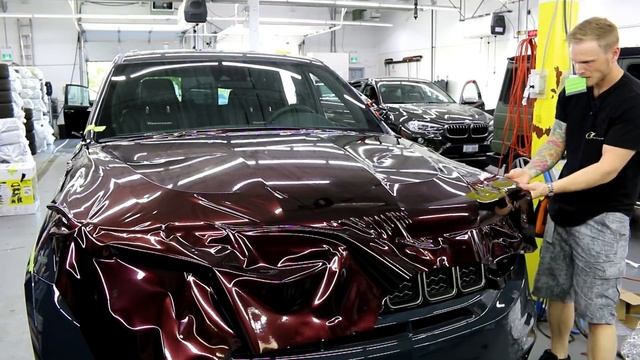 New Color How To Vinyl Wrap A Hood Jeep Trackhawk In Nebula Red смотреть онлайн
