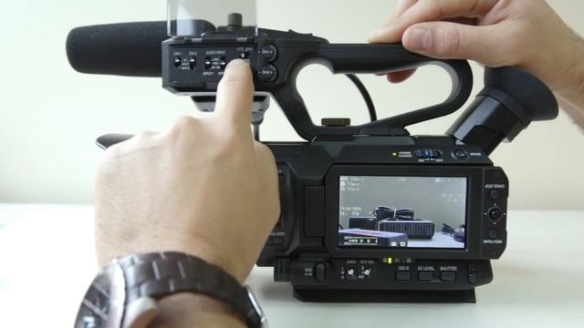 Máy quay chuyên nghiệp JVC GY HM200E смотреть онлайн