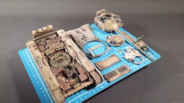 T-72M1 с полным интерьером/Amusing Hobby/ 1/35(РАЗОБРАНЫЙ)