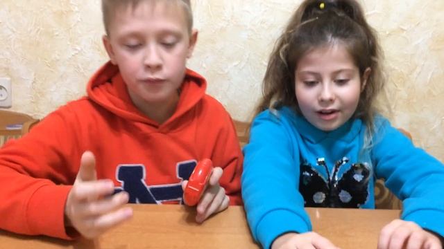 Обзор с другом Даней. Вкусняшки. Шоколад Schogetten. Аэрозоль для рта. Жвачки сигареты. Hubba Bubba смотреть онлайн