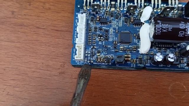 Шум мотора при включенном свете самокат Xiaomi m365, предохранитель f2 ставим перемычку смотреть онлайн