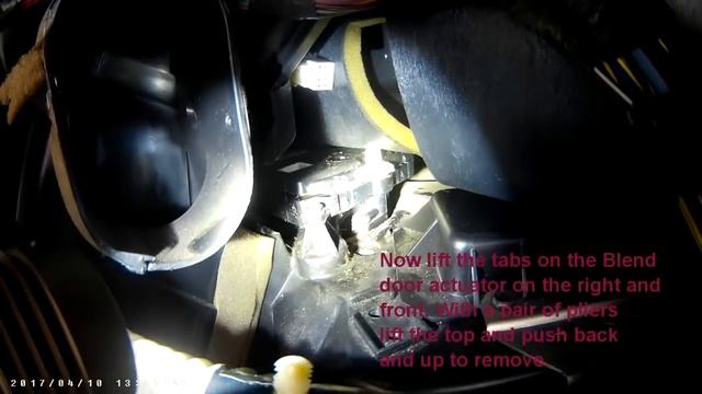 Blend Door Motor replacement Ford Crown Victoria LX смотреть онлайн