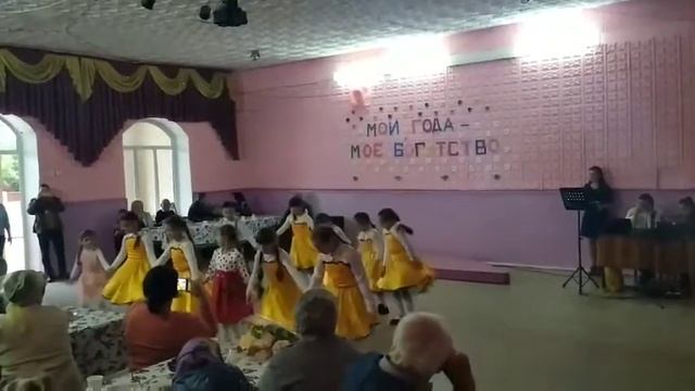 Младшая группа The Best. смотреть онлайн