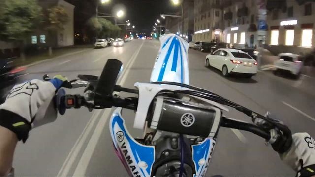 Покатушка по городу\стант\yamaha Yz450f