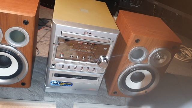 Mini Wieża LG LX-M240 D Z Kolumnami 2x40W Radio Z RDS, CD/mp3, Tape - Auto Reverse Aux OAO XDSS