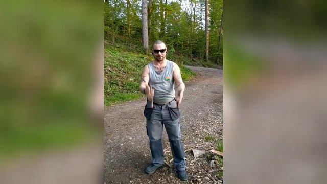 Tomahawk/ Axe throwing with a BG Gerber and a Black Fox mini смотреть онлайн