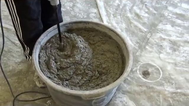 Приготовление штукатурки дрелью с насадкой миксер Нанесение на стену 2 смотреть онлайн