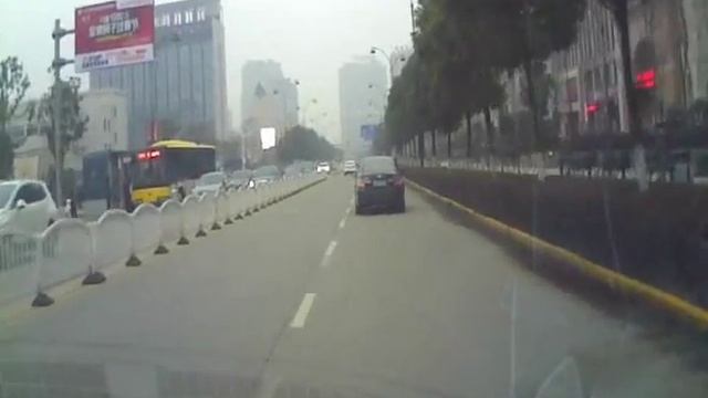 Three-in-One Car Camera + Radar Detector + GPS Logger with HD DVR 720P 2.7" LCD смотреть онлайн