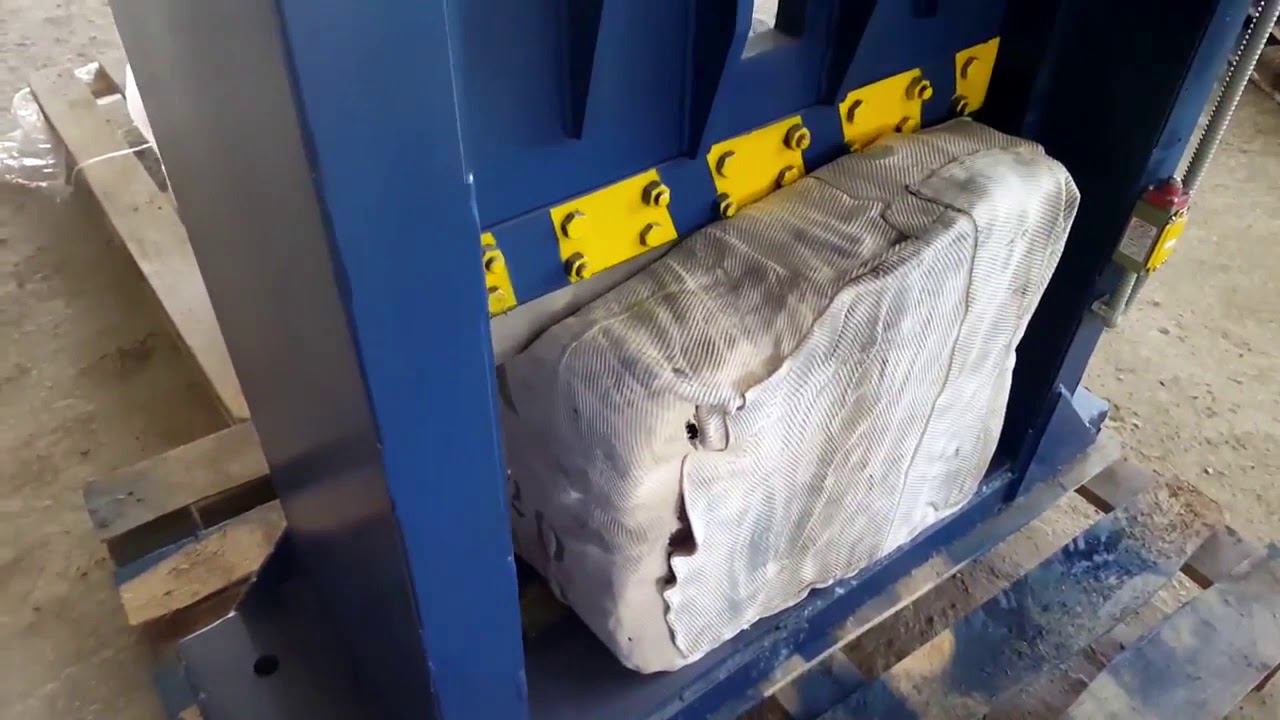 Гильотина PZO 600 РЭ рубит каучук смотреть онлайн
