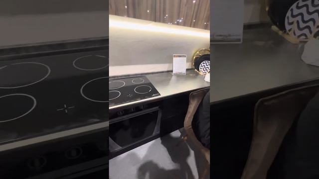 Кухня эстетик. Фасад Рефлекшен Вуд - коко фаталь смотреть онлайн