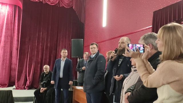 27 декабря. ДК Белореченского района. Собрание. Тема свалки. Заключительный аккорд собрания. смотреть онлайн