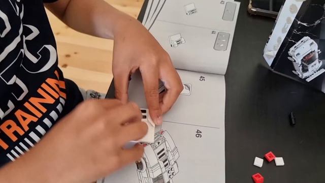 LEGO SPEED CHAMPIONS - LAMBORGHINI COUNTACH смотреть онлайн