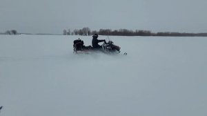 Снегоход FRONTIER 1000 Лучше без лыж ! ))