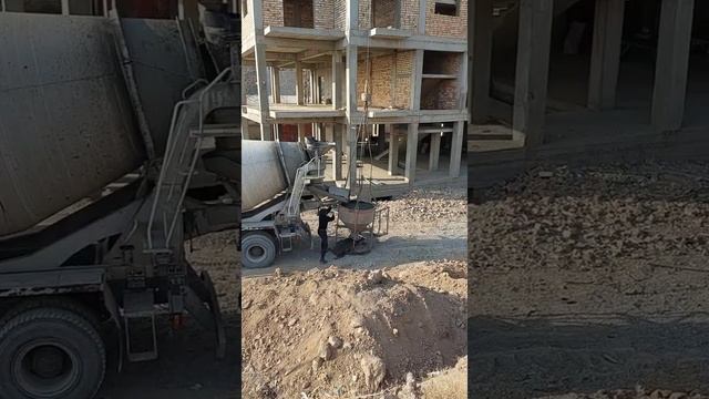 процесс работы на бетономешалке. смотреть онлайн