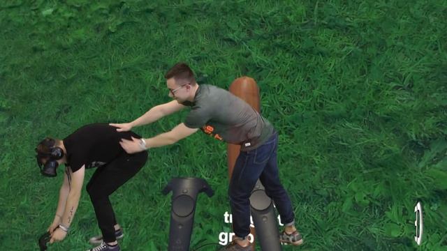 Женя и Миша VLOGальщики играют в Pitch Hit на HTC Vive смотреть онлайн