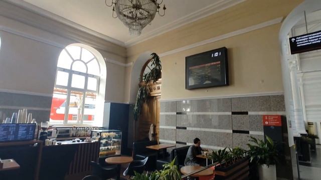 ? Казань - ж/д вокзал. Привокзальная площадь. Комнаты отдыха. 4K ?