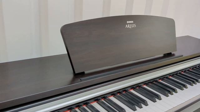 Yamaha Arius YDP-141 digital piano in rosewood stock number 22412 смотреть онлайн