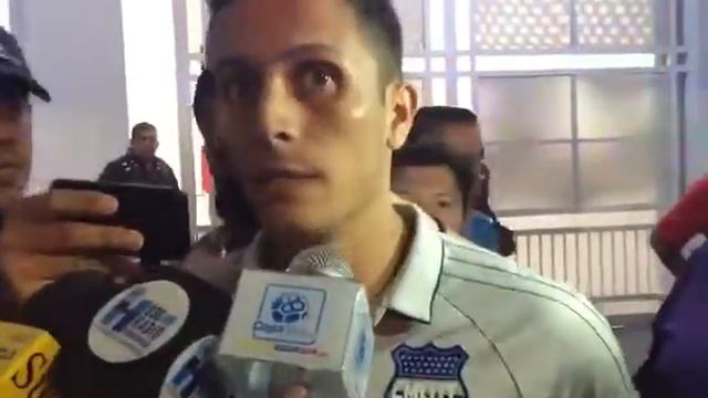 Marcos Mondaini, Delantero de Emelec смотреть онлайн