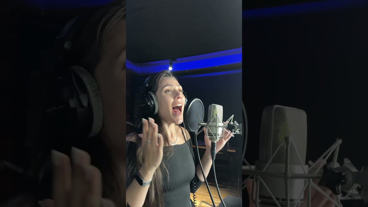 Почему важно не пропускать уроки по вокалу? смотреть онлайн